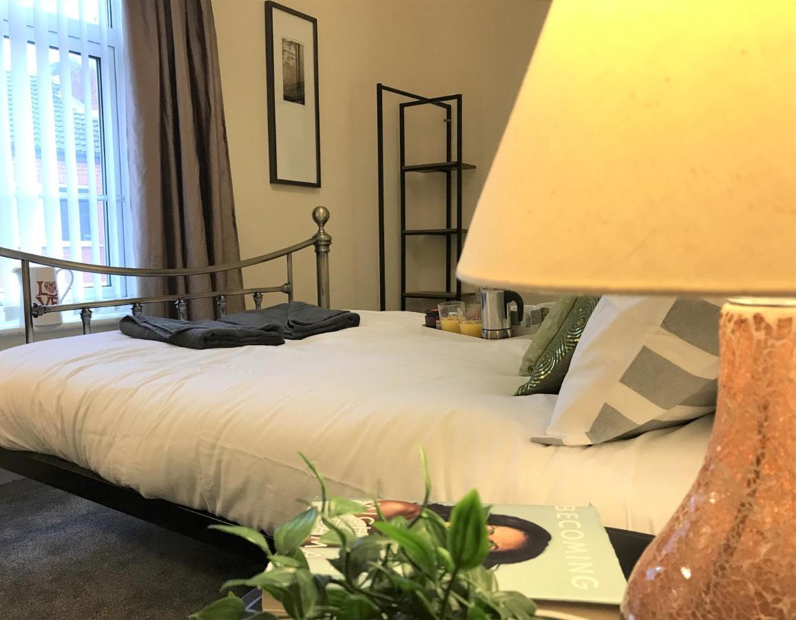 Welcoming Spacious 2-Bedroom House In St Helens St Helens  Bagian luar foto